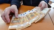 Hrvatski umirovljenici će ovog mjeseca dobiti manju svotu: Razlog je zapravo logičan