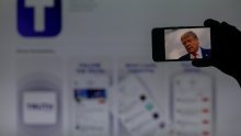 Trumpova nova streaming platforma raj je za teoretičare zavjera