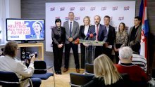'I Musk i von der Leyen i bijeli medvjed i karanfil imaju probleme, ali to nisu Srbi'