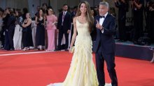 Predivna haljina Amal Clooney gotovo je pala u zaborav, a sada je vrući trend sezone
