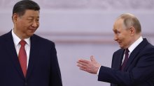 Na crvenom tepihu sastali se Putin i Xi Jinping. Tepali si 'dragi, prijatelju'