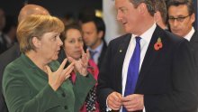 Cameron u panici stiže u Berlin