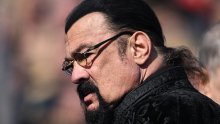 I Hollywood na Putinovoj paradi: Na tribinama kamere uhvatile i poznate face