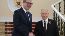 'Vučić je jak dok se slika s Putinom. Zapad ga takvog i treba'