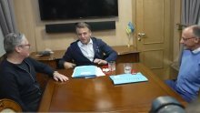 Zaharova optužila Macrona, Merza i Starmera da su šmrkali kokain u vlaku za Kijev. Što je zapravo bilo na stolu?