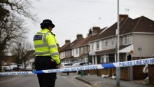 Britanska policija uhitila muškarca zbog požara u kući premijera Starmera