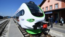 Vozili smo se prvim elektrobaterijskim vlakom: 'Danas je povijesni dan za hrvatsku željeznicu'