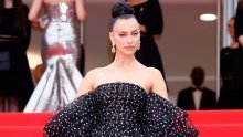 Točkaste haljine sve su zaludile: Irina Shayk zablistala u jednoj od najljepših