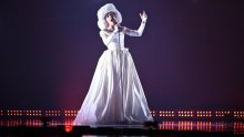 Odjenuo vjenčanicu: Svi bruje o prošlogodišnjem pobjedniku Eurovizije