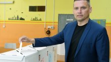 Državni tajnik i rukometni trener koji je izbacio iz igre Ikić Baniček: Tko je Domagoj Orlić