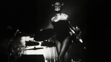 U pulsku Arenu stižu neukrotiva Grace Jones i nostalgični Plavi Orkestar
