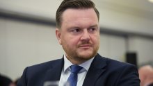 Primorčev udar na banke: Imale su ekskluzivno pravo na distribucije plaća i mirovina