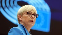 Emotivna slovenska predsjednica: 'Platila sam svoju glupost slomljenom kosti. Zaustavite hajku!'