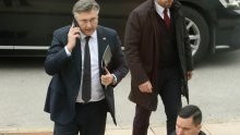 Premijer Plenković razgovarao sa Zelenskim
