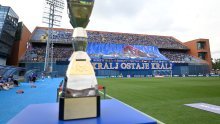 Trofej za prvaka SuperSport HNL-a stiže na slavlje - helikopterom!
