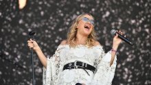 Kate Hudson u vrućem izdanju na pozornici: Pogledajte kako se 'razbacala' na nastupu