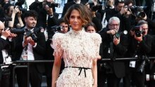 Provokacija za kraj: Halle Berry na zatvaranje festivala stigla u 'zabranjenoj' haljini