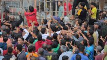 Tisuće izgladnjelih Palestinaca opljačkale skladište UN-a s hranom