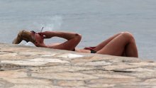 Francuska će zabraniti pušenje na plažama, u parkovima i oko škola