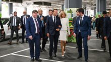 Brigitte Macron privukla pažnju chic stajlingom: Nema tko nije primijetio njezine vitke noge