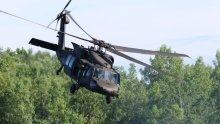 Vojni helikopter 'ošišao' grane stabla na Jarunu, oglasio se MORH