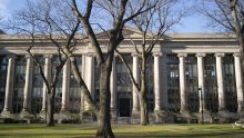 Trump sprema novi udarac za Harvard: Meta su studenti na razmjeni