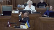Urlao na ruskom i neprimjereno gestikulirao: Latvijski zastupnik izbačen iz parlamenta