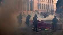 Rasplamsali se masovni prosvjedi u LA-ju, Trump poslao vojsku: Došlo je do točke pucanja