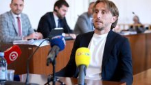 FOTO Luka Modrić stigao na sud zbog suđenja Mamićima
