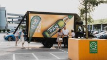 Zlatni kamiončić stigao u grad - Pan toči pivo na omiljenim zagrebačkim lokacijama