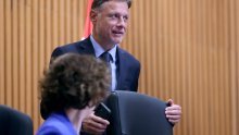 Orešković premijera nazvala 'okupatorom', Jandroković: Vi ne postojite