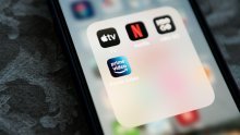Kako gledati filmove i serije dok ste na putu? Evo što nude popularni servisi
