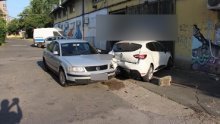 Pijan bez dozvole slupao parkirani auto, dobio paprenu novčanu kaznu
