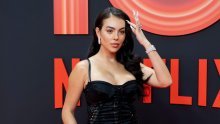 Ronaldova Georgina plijenila seksepilom: Istaknula figuru u haljini koja slavi žensku figuru