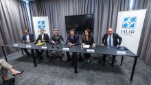 Osam posto radnih mjesta uskoro će nestati: Vaučeri za obrazovanje nude izlaz