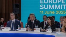 Plenković stigao u Ukrajinu preko Moldavije, posjeli ga pored Vučića