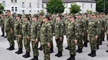 Ne ide Hrvat rado u vojnike: Novi zakon pod povećalom zbog spolne diskriminacije