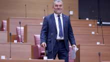 Objašnjeno kako se može tražiti oslobađanje od javnobilježničke pristojbe