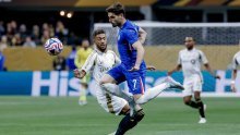 Chelsea se lako obračunao s Los Angelesom, ali susret su obilježile sramotne scene