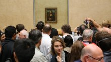 Louvre prosvjeduje: Dozlogrdile im horde turista sa smartfonima