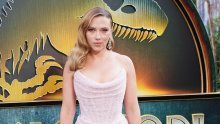 Stoji joj kao salivena: Scarlett Johansson sve je zadivila u ovoj haljini