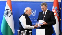 Modi stigao u Vladu: Evo kakve mu je poklone pripremio Plenković, hrvatski premijer dobio srebrni svijećnjak
