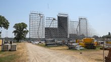 Pogledajte kako napreduju pripreme za Thompsonov najveći koncert u povijesti