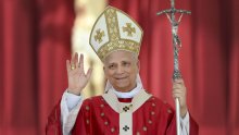 Papa Lav mijenja modu u Vatikanu: Kako su papine hlače postale simbol promjene