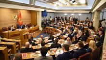 Crnogorska oporba bijesna: Prosrpski ministri blokirali upis na Fakultet za crnogorski jezik