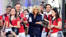 Modna lekcija Brigitte Macron: Ovako izgleda prava pariška elegancija