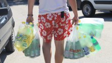 Iznenađujuće otkriće: Razina mikroplastike veća u staklenim bocama