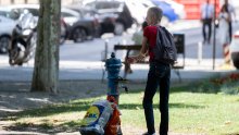 Spas od toplinskog vala: Zagrepčanima na raspolaganju javni zdenci i Gradska knjižnica