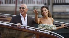 Jeff Bezos i Lauren Sanchez pripremili pravi show za paparazze
