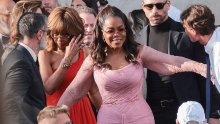 Oprah Winfrey u još jednom hrabrom izdanju: Ovako usku haljinu rijetki bi se odvažili odjenuti